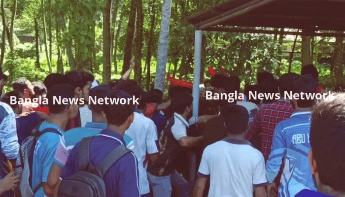 ইবিতে ফুটবল খেলা নিয়ে দুই বিভাগের সংঘর্ষে আহত ১০