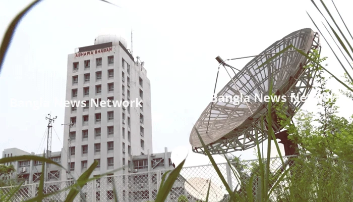 ১৫ জেলায় ৬০ কিমি বেগে ঝড় ও বজ্রসহ বৃষ্টির আশঙ্কা