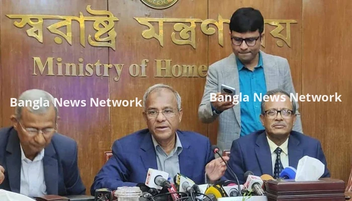 নিরাপত্তা বিবেচনায় ২০ জনকে গানম্যান দেয়া হয়েছে: স্বরাষ্ট্র উপদেষ্টা