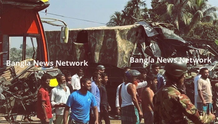 ফুলপুরে বাস-সেনাবাহিনীর ট্রাকের সংঘর্ষে নিহত বেড়ে ৩, আহত ১৩