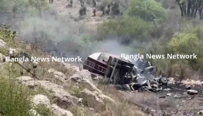 মেক্সিকোতে ভয়াবহ সড়ক দুর্ঘটনা, ২১ জনের প্রাণহানি