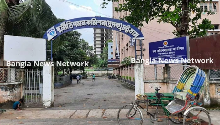 সাবেক এমপি নদভী, হাসান মাহমুদের ভাইসহ ১৬ জনের বিরুদ্ধে দুদকের মামলা