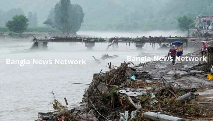 ভারী বৃষ্টির কারনে বেইজিংয়ে অন্তত ৩০ জনের মৃত্যু