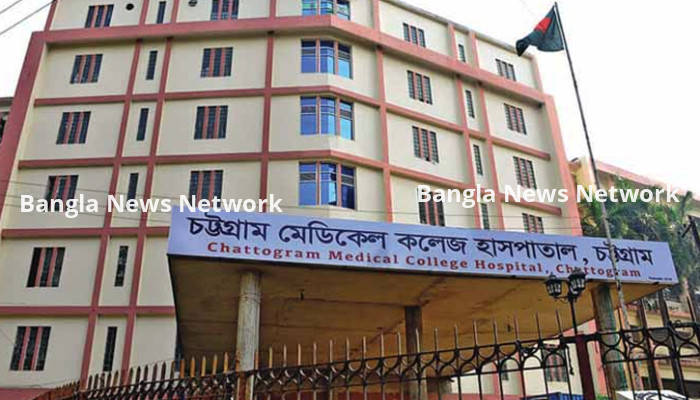 রাঙ্গুনিয়ায় ঘরে ঢুকে বৃদ্ধকে কুপিয়ে হত্যা