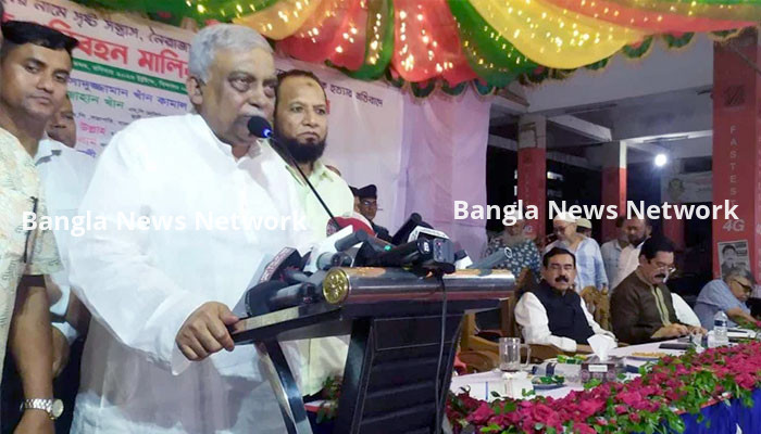 গজারি লাঠি আছে, পিটিয়ে ঠাণ্ডা করে দেন: স্বরাষ্ট্রমন্ত্রী