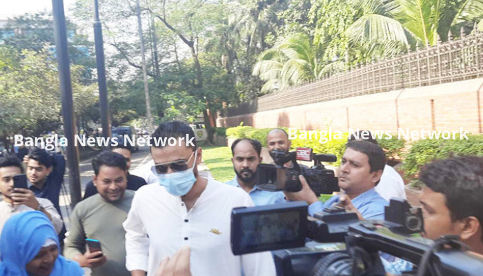 প্রধানমন্ত্রীর সাথে মতবিনিময় সভায় অংশ নিতে গণভবনে মাশরাফি
