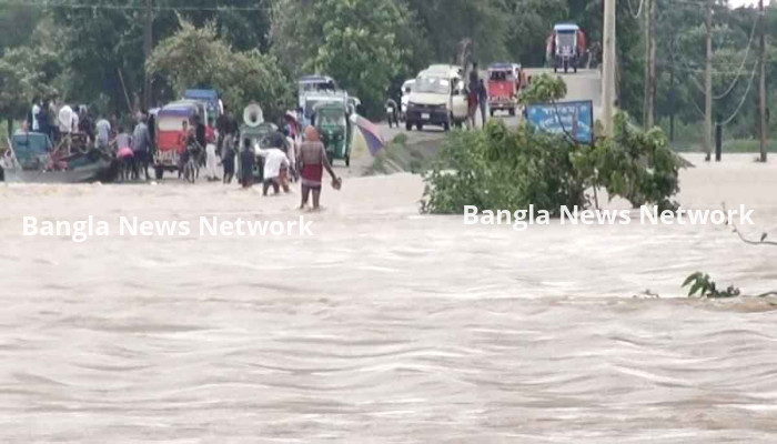 টানা বর্ষণে বাড়ছে নদ-নদীর পানি