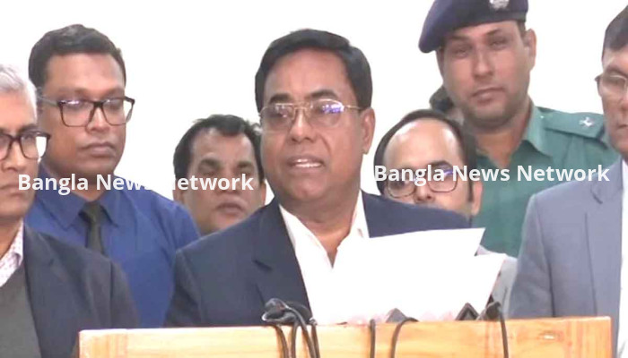 ঢাকা-১৭'র নির্বাচন নিরপেক্ষ করতে না পারলে দায়িত্ব ছাড়ব: ডিএমপি কমিশনার