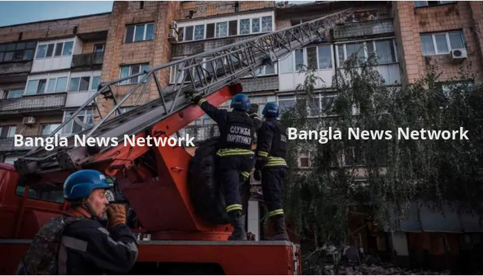 ইউক্রেনের আবাসিক ভবনে রাশিয়ার ক্ষেপণাস্ত্র হামলা, নিহত ৭