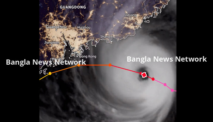 টাইফুন সাওলা হংকংকে আঘাত করার পর চীনের উপকূলে আছড়ে পড়ে