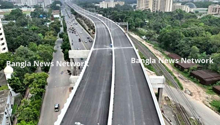 যানবাহন চলাচলের জন্য উন্মুক্ত এলিভেটেড এক্সপ্রেস