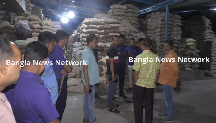 যশোরে বিএনপি নেতার চালের আড়তে কর্মচারীর মরদেহ