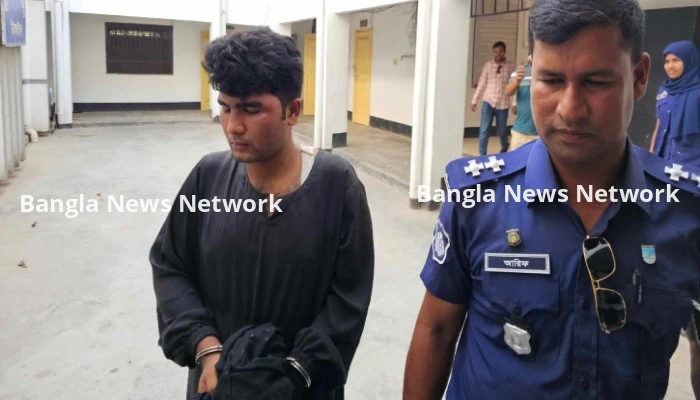 বোরকা পরে মেয়েদের মাদরাসায় গিয়ে গণপিটুনির শিকার যুবক