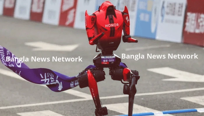 দৌড়ে মানুষের রেকর্ড ভাঙলো চীনা রোবট