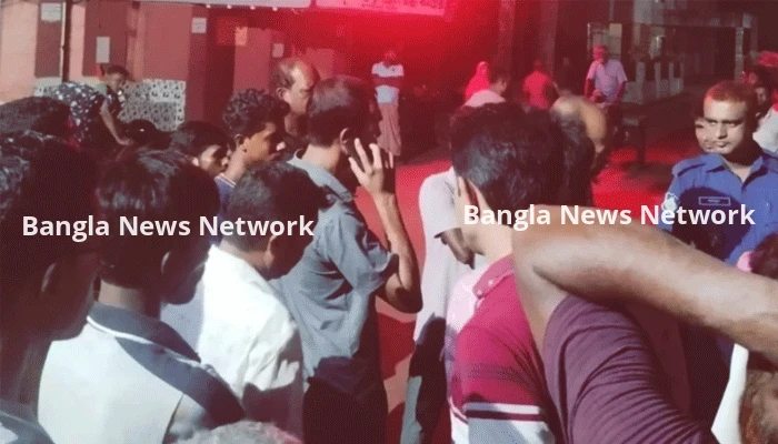 নাটোরে ৪৫ টাকার চায়ের বিল নিয়ে সংঘর্ষ, আহত ১৩