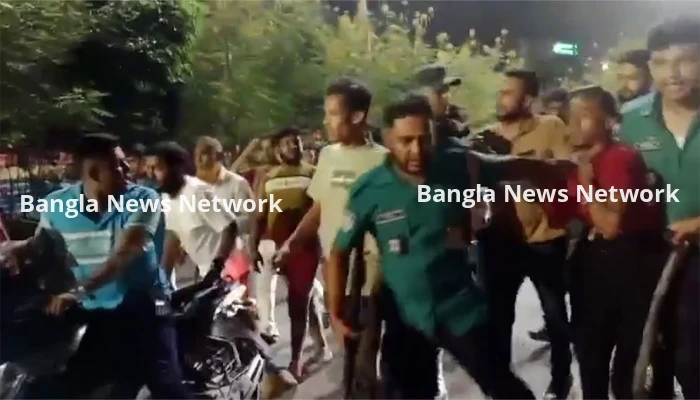 নির্বাচন কমিশন ভবনের সামনে ককটেল বিস্ফোরণ, আটক ১