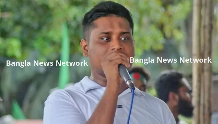 ডাকসু রাজনৈতিক দলের এক্সটেনশন গেমে পরিণত হয়েছে: হাসনাত