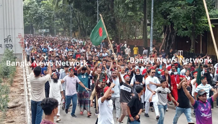 বৈষম্যবিরোধী ছাত্র আন্দোলনের শাহবাগ থেকে ধানমন্ডি পদযাত্রা আজ