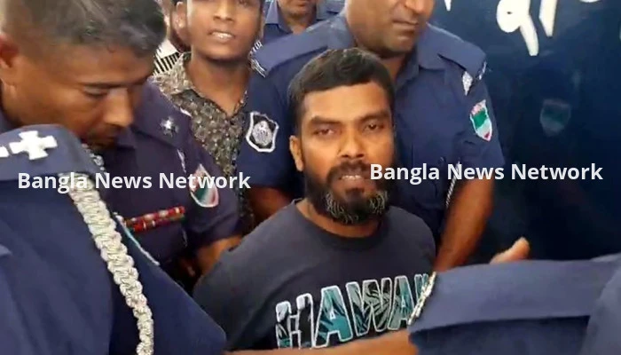 ‘সব কিছু করেছে ছেলের বউ’, আদালতে সাংবাদিক দেখে হিটু শেখ