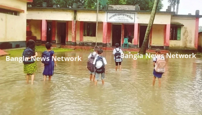 ১২ জেলায় বন্যার শঙ্কা, ভারী বৃষ্টিপাত মঙ্গলবার পর্যন্ত