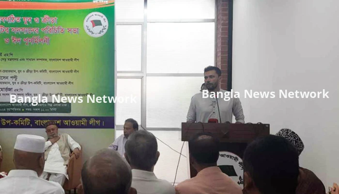 সারাদেশে শিগগিরই ফুটবল টুর্নামেন্ট আয়োজন করা হবে : মাশরাফি