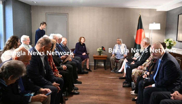 প্রধান উপদেষ্টার প্রতি পূর্ণ সমর্থন জানালেন সাবেক বিশ্বনেতারা