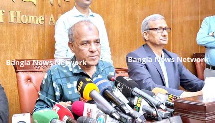 সন্ধ্যা থেকে আইনশৃঙ্খলা রক্ষাকারী বাহিনীর কার্যক্রম টের পাবেন: স্বরাষ্ট্র উপদেষ্টা