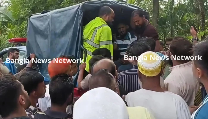 পটুয়াখালীতে ডাকাতির অভিযোগে দুইজনকে গণপিটুনি