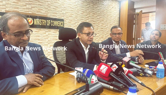 মার্কিন শুল্কনীতি ঘিরে সতর্ক সরকার : বাণিজ্যমন্ত্রী