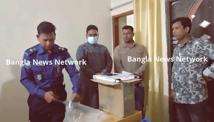সারাদেশ সরকারি ওষুধ পাচারের সময় হাসপাতালের স্টোরকিপার আটক
