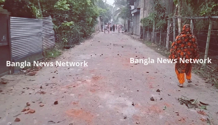 বিয়ের অনুষ্ঠানে চেয়ারে বসা নিয়ে দুই গ্রুপের সংঘর্ষে শতাধিক ককটেল বিস্ফোরণ