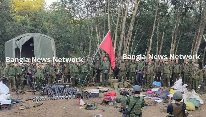 পালিয়ে ভারতে ঢুকছে মিয়ানমারের শত শত সেনা