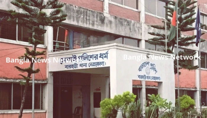 শ্রেণিকক্ষে অনৈতিক কাজ, পালালেন মাদ্রাসা পরিচালক