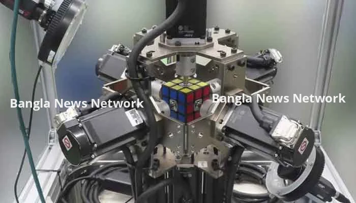 মাত্র ০.৩০৫ সেকেন্ডে রুবিক’স কিউব মিলিয়ে ফেলে ‘টোকুফাস্টবট’