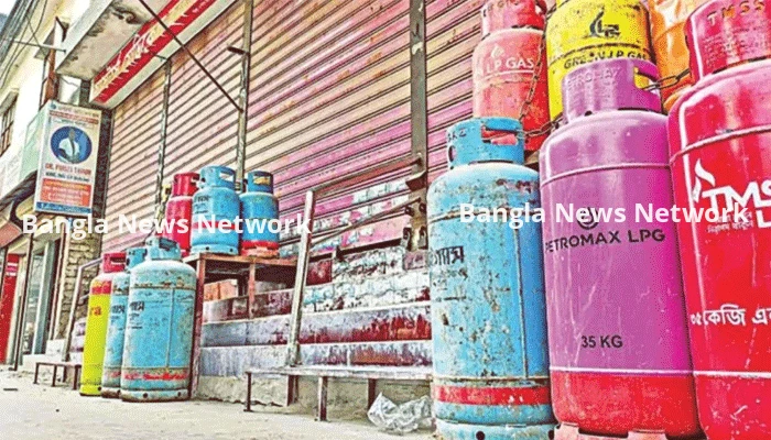 গ্যাস সিলিন্ডারের সরকারি দামে অনিয়ম, অভিযানে ৩৯ প্রতিষ্ঠানকে জরিমানা