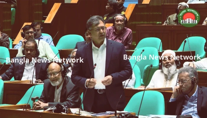 নির্বাচনের আগে ইসলামী ব্যাংক একটি দলকে ১১ হাজার কোটি টাকা দিয়েছে: স্বরাষ্ট্রমন্ত্রী