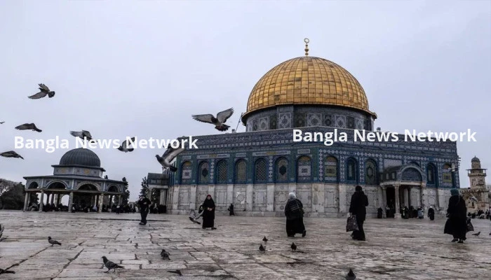 আল-আকসা মসজিদ থেকে লাউডস্পিকার জব্দ করল ইসরাইল