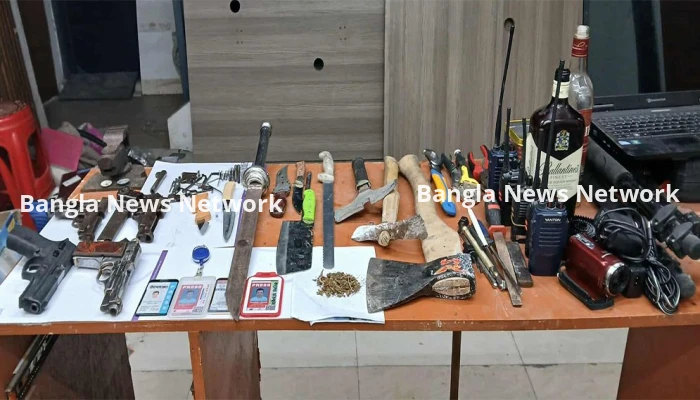 রাজধানীতে যৌথ বাহিনীর অভিযান, আগ্নেয়াস্ত্রসহ যুবক আটক