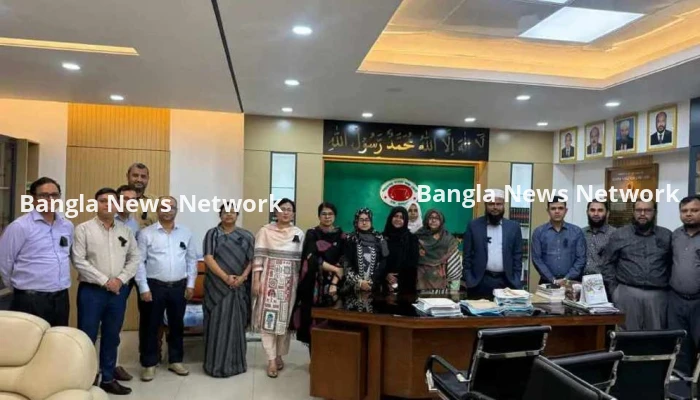 সারাদেশে কালো ব্যাজ ধারণ কর্মসূচি পালন করছেন বিচারকরা