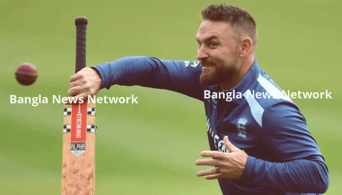 টেস্টে ইংল্যান্ডের ব্যর্থতায় কোচের পদ হারালেন ম্যাককালাম