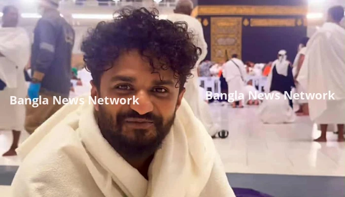 ওমরাহ পালন করতে মক্কায় মুশফিক আর ফারহান