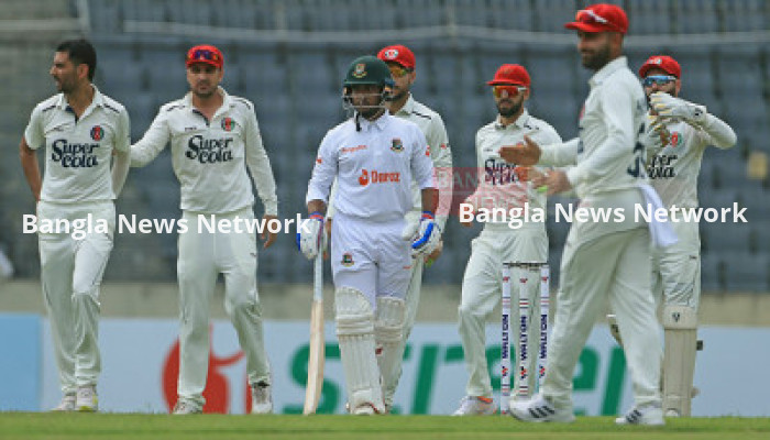 ক্যারিয়ারের প্রথম বলেই উইকেট মাসউদের, ফিরলেন জাকির