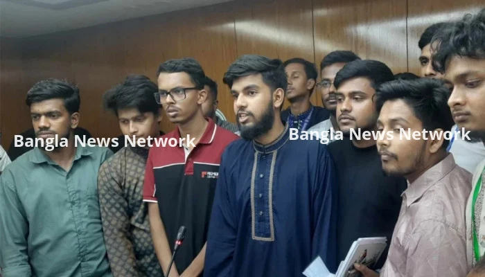 বৈঠকে সন্তুষ্ট না, কঠোর কর্মসূচির হুঁশিয়ারি কারিগরি শিক্ষার্থীদের