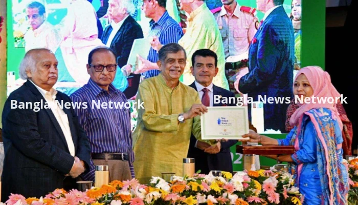 শিক্ষার্থীদের জীবনের জন্য প্রস্তুত করাই আমাদের মূল লক্ষ্য : শিক্ষা উপদেষ্টা