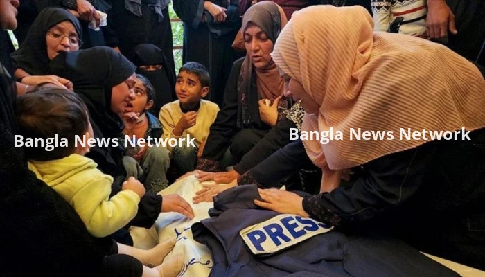 ইসরাইলি হামলায় জীবন্ত পুড়ে মারা গেলেন ফিলিস্তিনি সাংবাদিক