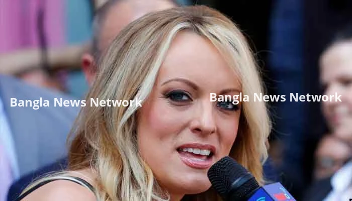 ট্রাম্পের সঙ্গে যৌন সম্পর্কের বর্ণনা দিলেন পর্ণো অভিনেত্রী স্টর্মি ড্যানিয়েলস আদালত সাক্ষ্যে