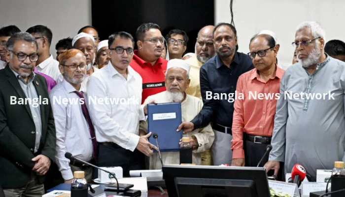 খিলক্ষেতে ২ মসজিদ ও ১ মন্দিরের জন্য জায়গা দিল রেলওয়ে