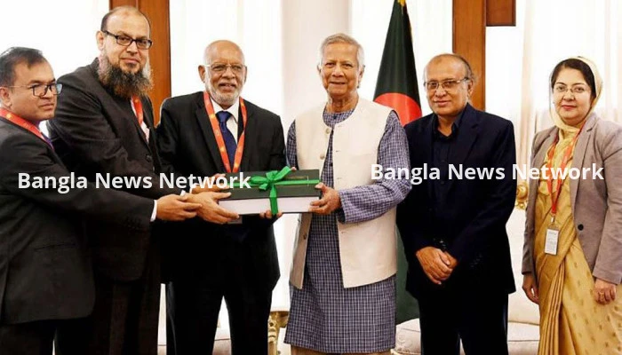 প্রধান উপদেষ্টার কাছে পদোন্নতিবঞ্চিত কর্মকর্তাদের প্রতিবেদন
