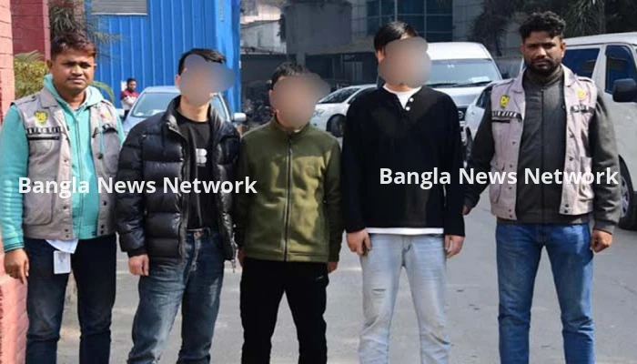 ঢাকায় গোপন আইফোন কারখানার সন্ধান, চীনা নাগরিকসহ তিনজন গ্রেপ্তার