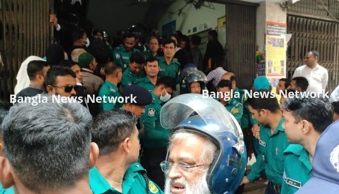 কাঠগড়ায় মেজাজ হারিয়ে বিভিন্ন অঙ্গভঙ্গি সেলিমের, জানা গেল কারণ